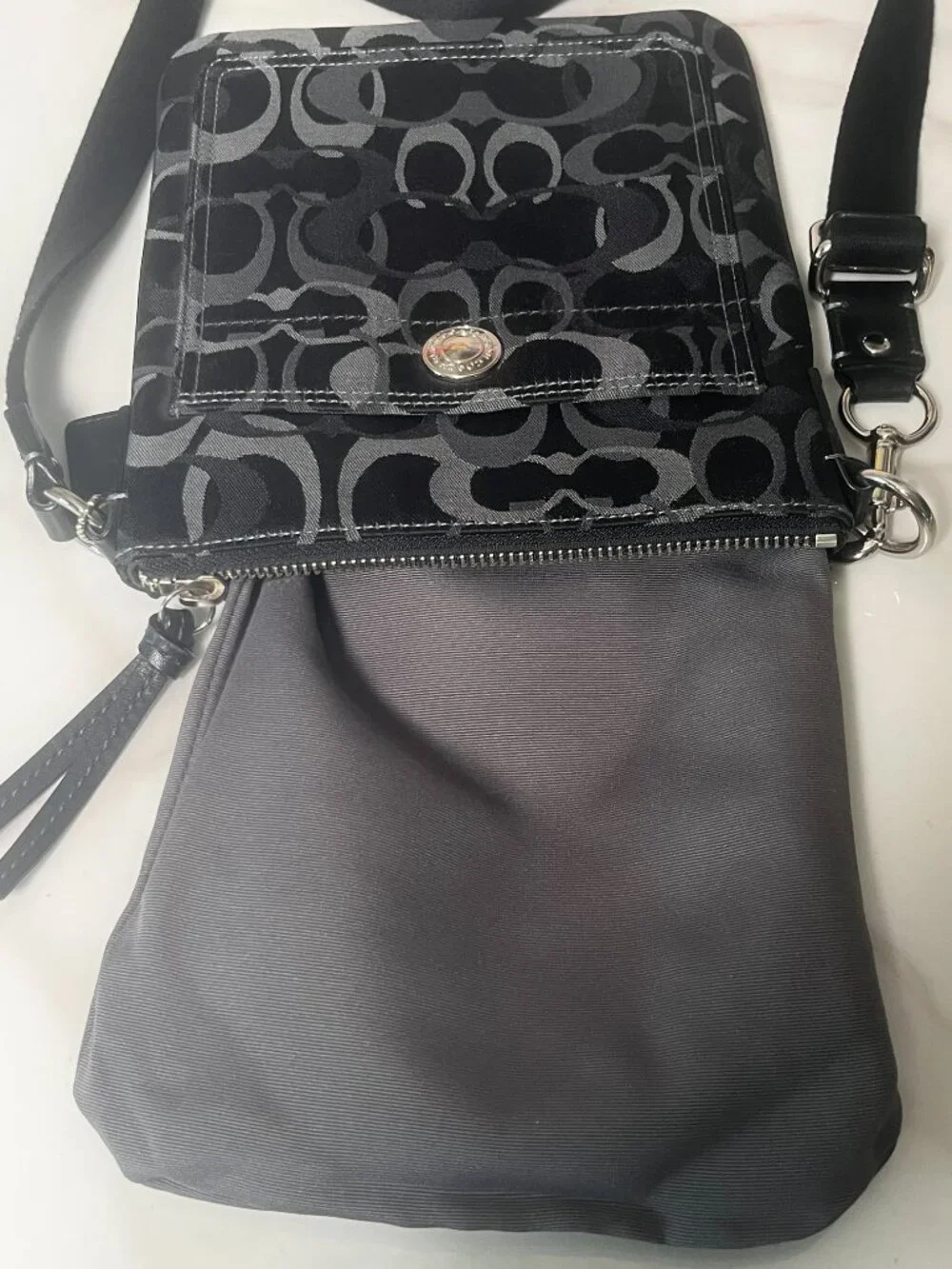 Coach Chelsea Optic Signature C Swingpack Crossbody Bag 8K22